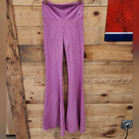 NWT Adidas High-Waist Lace Flared Yoga Pants - Picture 2 of 3